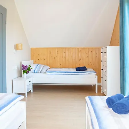Osada Plazowa Ferienhaus Białogóra