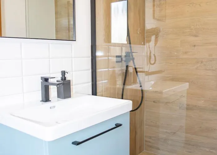 度假居 Osada Plazowa Białogóra